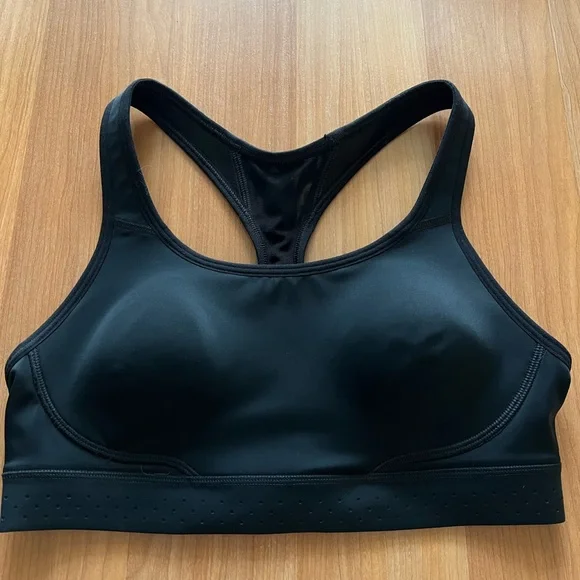 Champion High Impact Sports Bra Black
Racerback Hook Back Size S - Picture 5 of 8